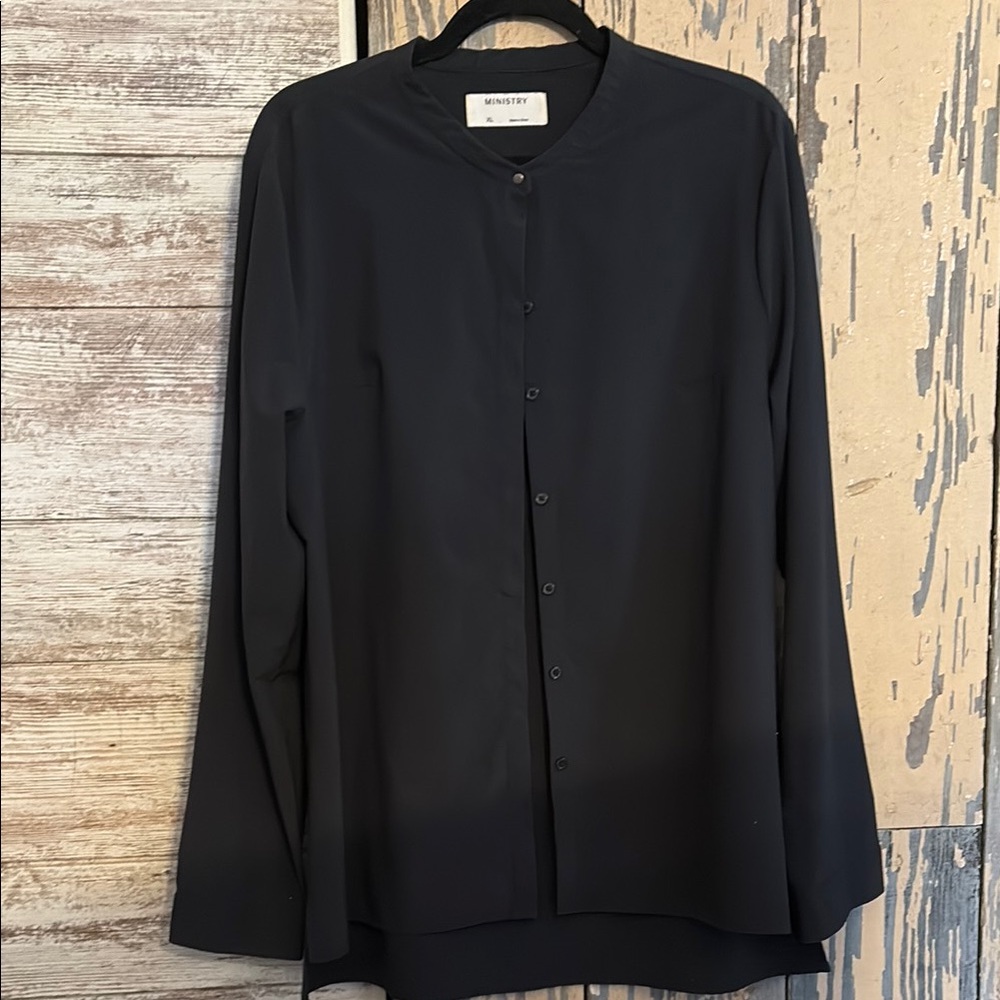 Ministry Black Button-Up Blouse XL
